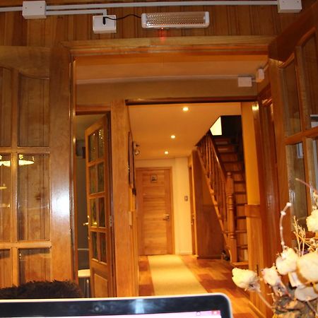 Hostal Fernando De Magalhaes ปุนตาอาเรนาส ภายนอก รูปภาพ