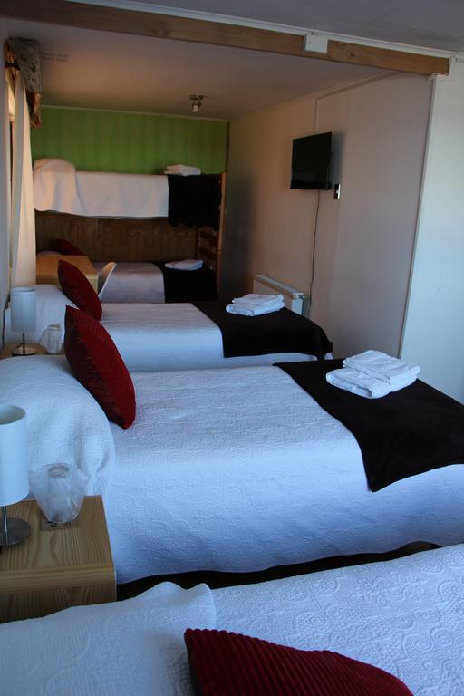 Hostal Fernando De Magalhaes ปุนตาอาเรนาส ภายนอก รูปภาพ