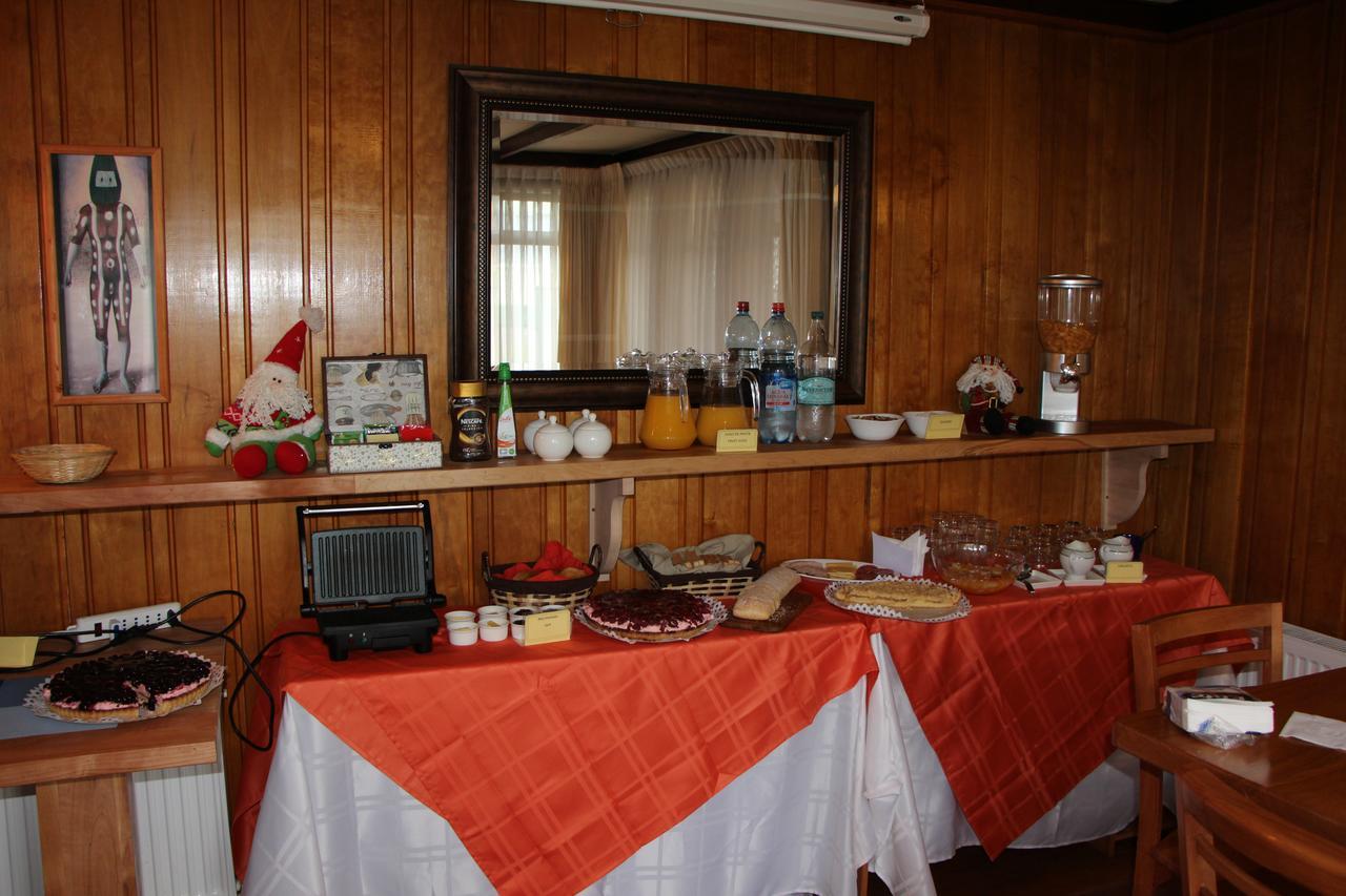 Hostal Fernando De Magalhaes ปุนตาอาเรนาส ภายนอก รูปภาพ